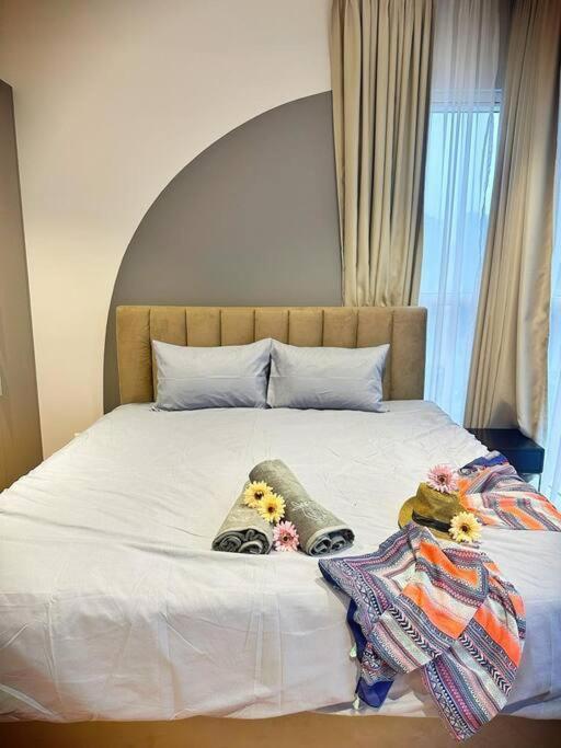 Q2 2-4pax Monorail-pavilionkl Bukit Bintang Klcc Pangsapuri *